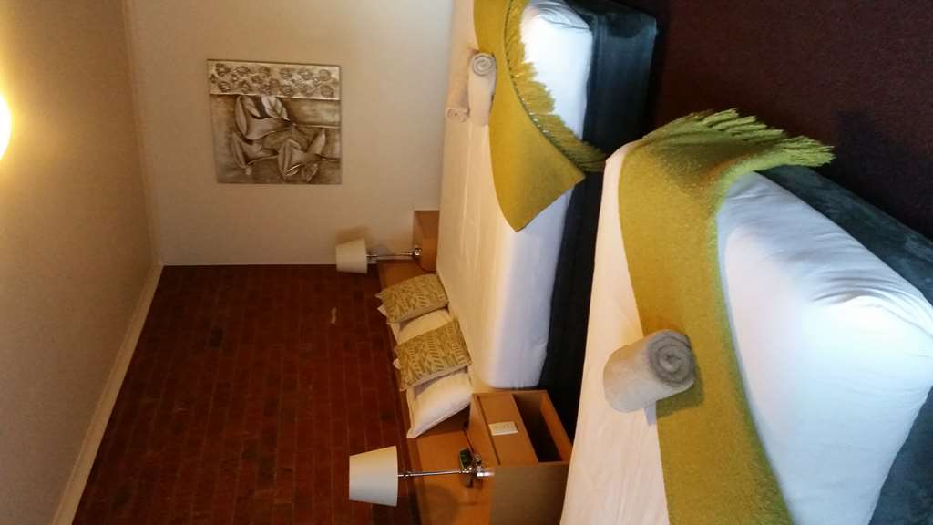 Pevensey Motor Lodge Echuca Δωμάτιο φωτογραφία